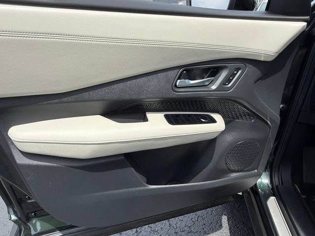 Certified 2024 Nissan Ariya FWD image 13