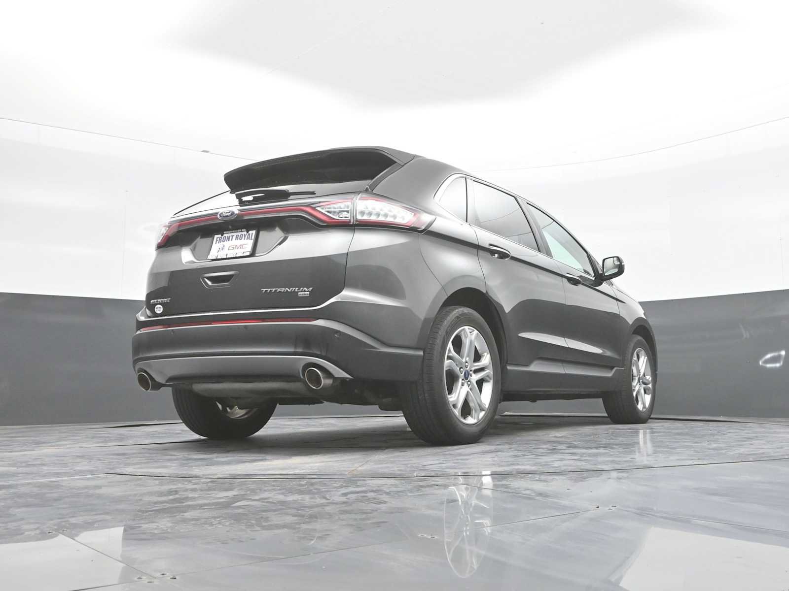 Used 2018 Ford Edge Titanium w/ Equipment Group 301A AWD/4WD image 47