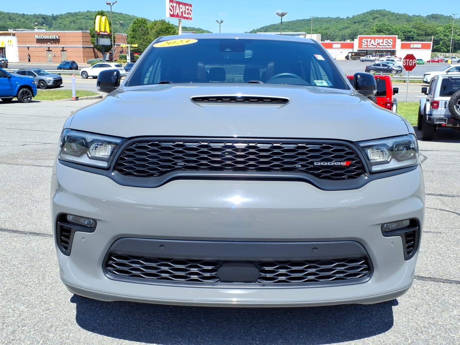 Used 2023 Dodge Durango R/T AWD/4WD image 10