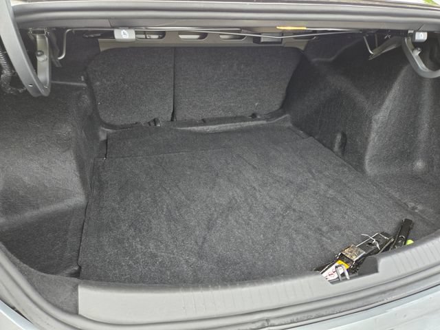 Used 2023 Chevrolet Malibu LT FWD image 13