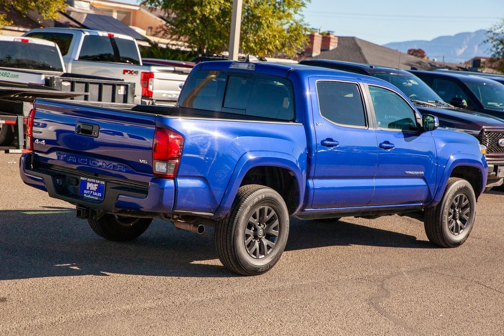 Used 2023 Toyota Tacoma SR5 w/ Technology Package image 5