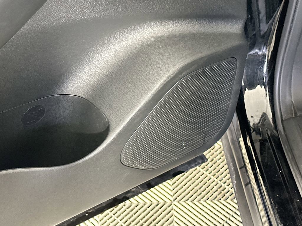 Certified 2023 Nissan Rogue SV image 26