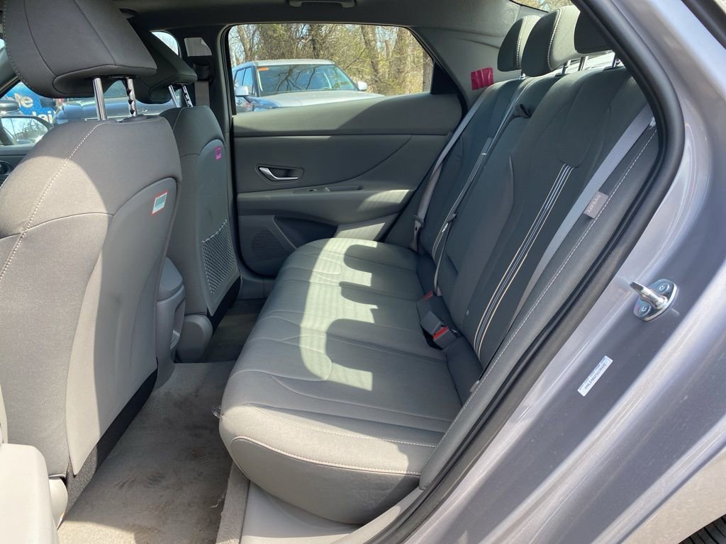 New 2026 Hyundai Elantra SEL Sport Premium FWD image 13