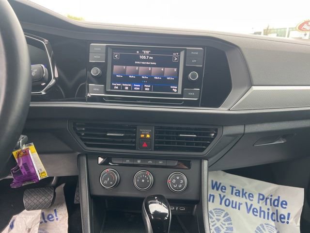 Used 2024 Volkswagen Jetta S image 16