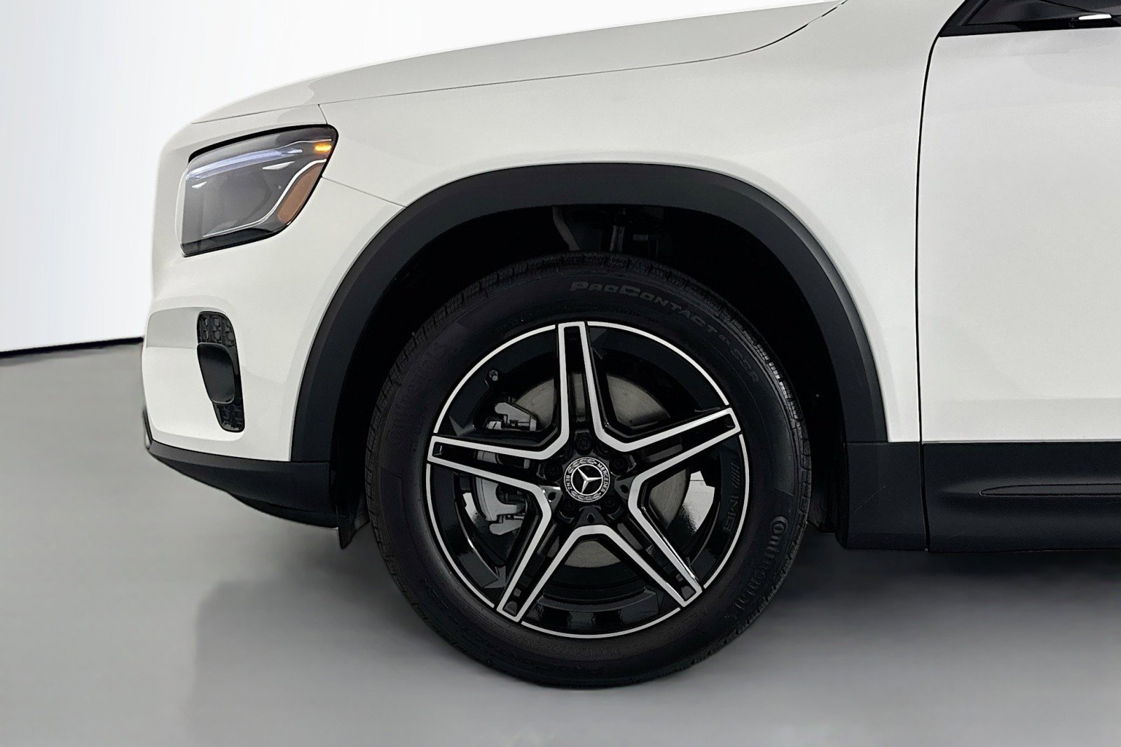 New 2026 Mercedes-Benz GLB 250 image 10