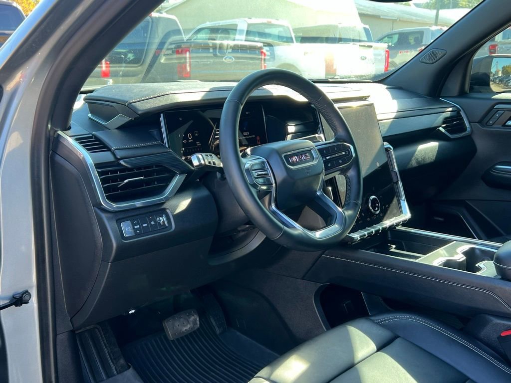 Used 2024 GMC Acadia Elevation w/ Luxury Package image 12