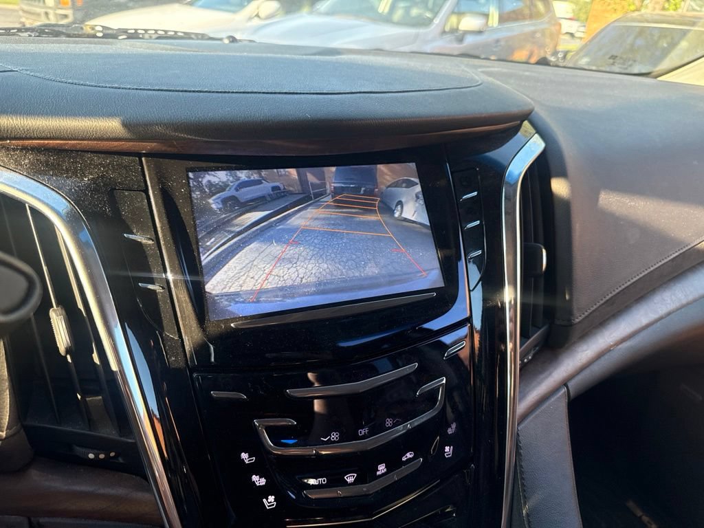 Used 2015 Cadillac Escalade ESV Luxury AWD/4WD image 13