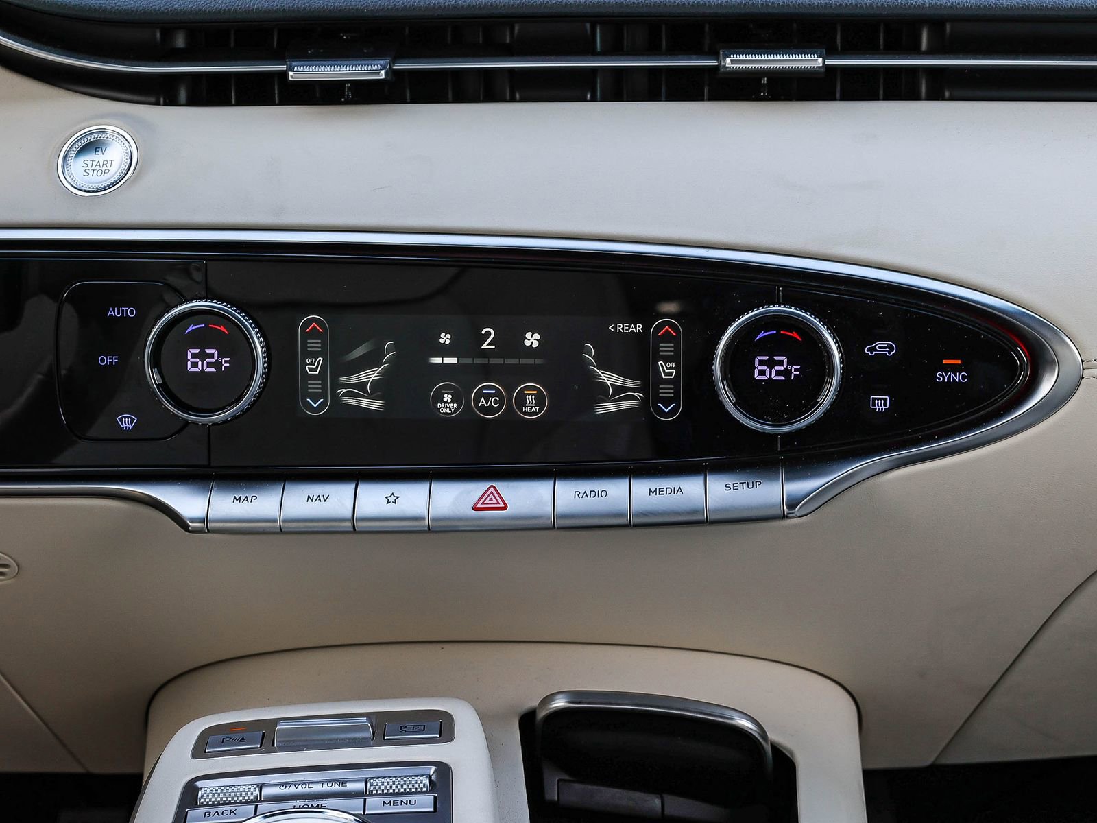 Used 2025 Genesis Electrified GV70 Advanced image 14