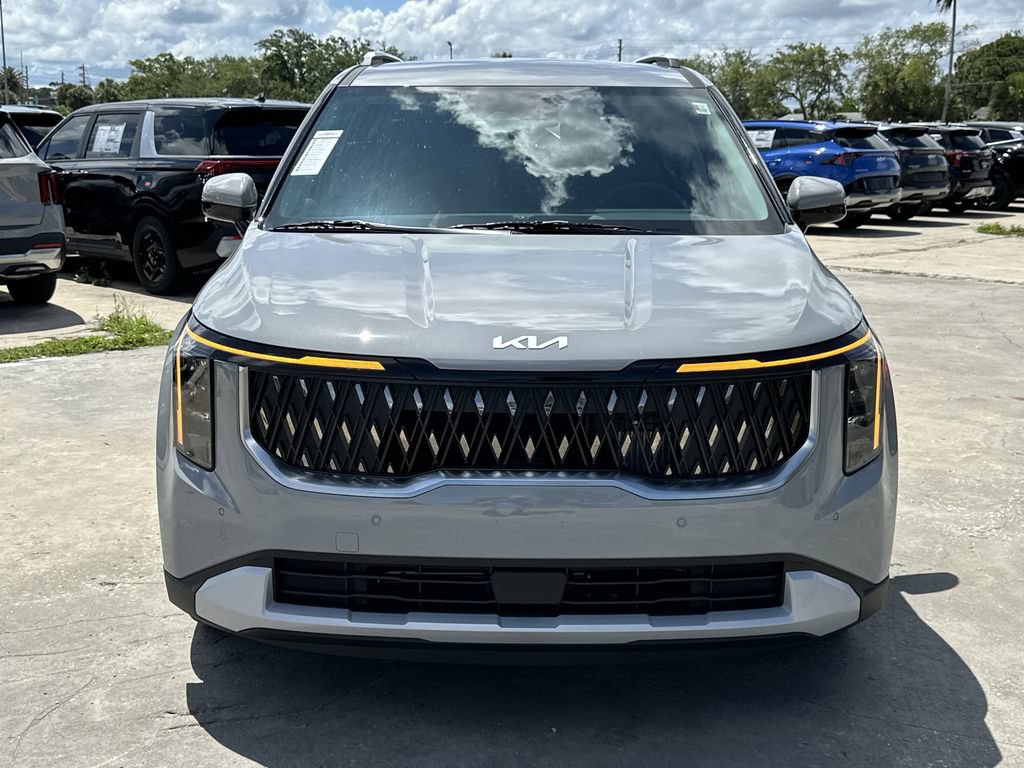 New 2026 Kia Carnival EX FWD image 3