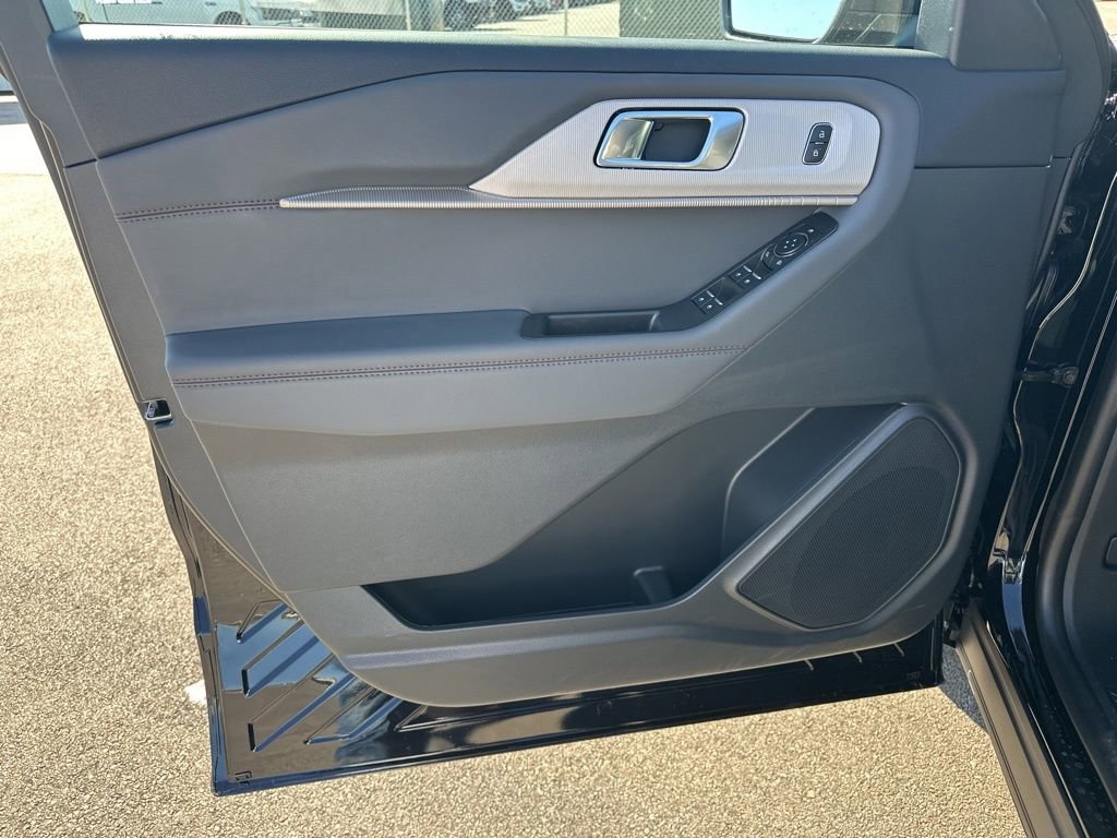 New 2026 Ford Explorer Active image 10