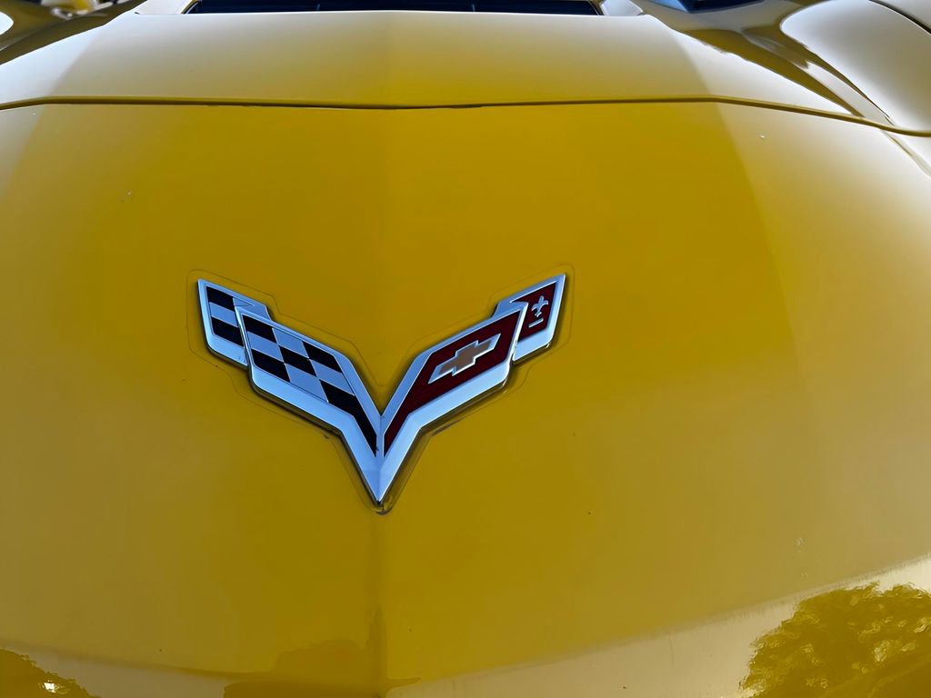 Used 2015 Chevrolet Corvette Stingray Coupe w/ 2LT Preferred Equipment Group image 13