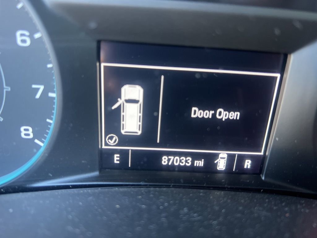 Used 2021 Chevrolet Equinox LS w/ LS Convenience Package image 25