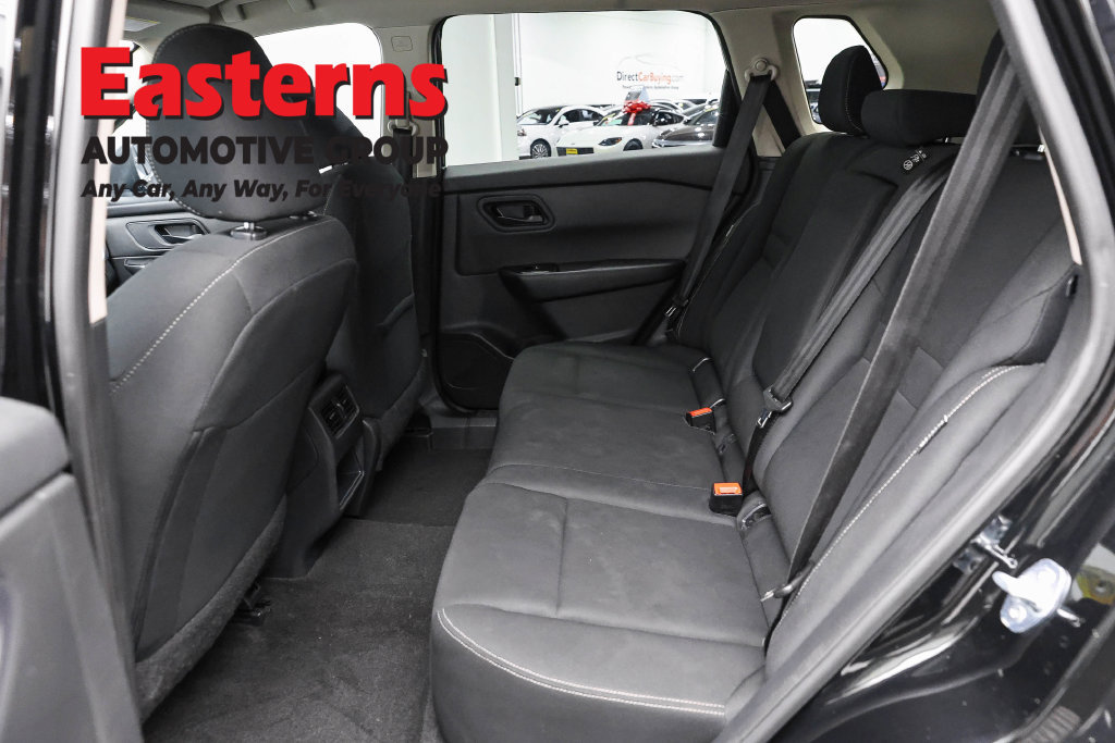 Used 2024 Nissan Rogue S AWD/4WD image 24