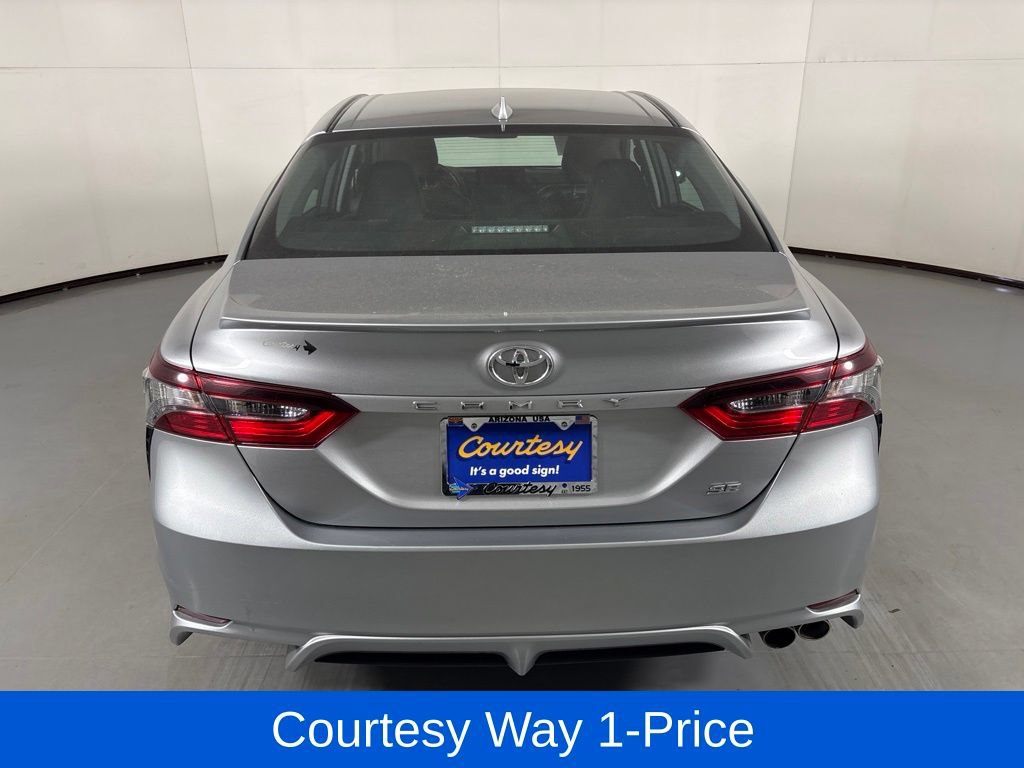 Used 2024 Toyota Camry SE FWD image 8