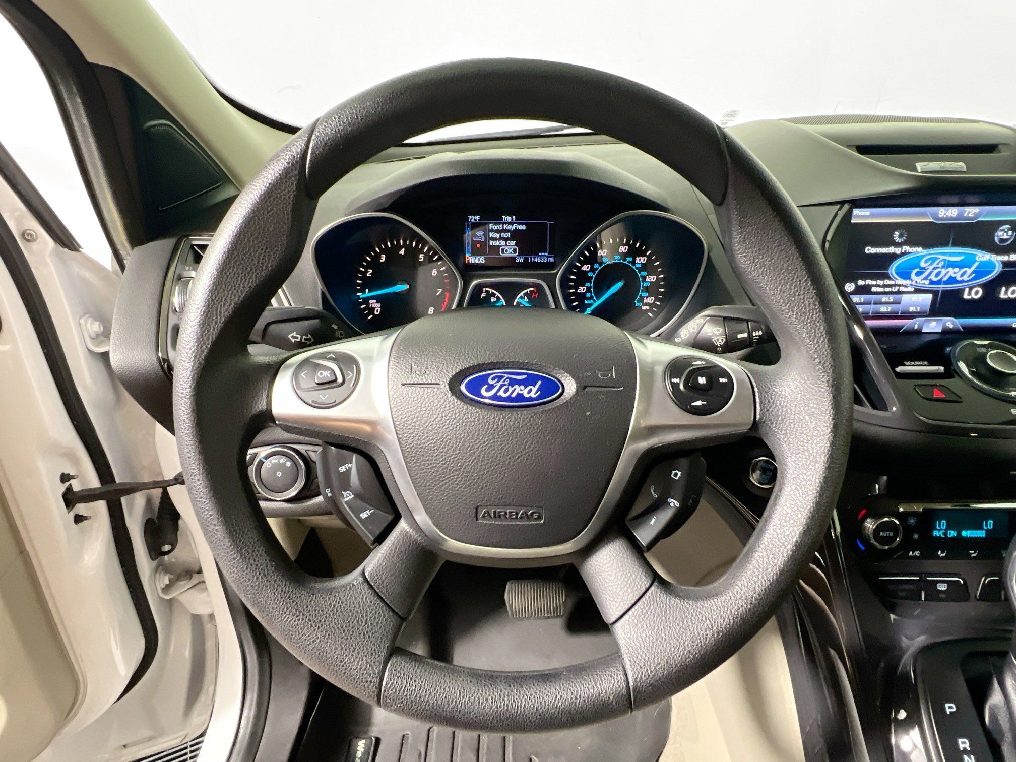 Used 2014 Ford Escape Titanium w/ Equipment Group 401A image 17