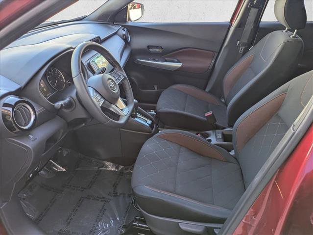 Used 2018 Nissan Kicks SR image 16