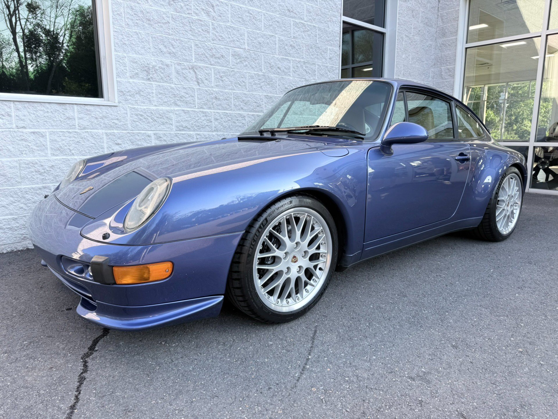 Used 1997 Porsche 911 Carrera RWD image 3