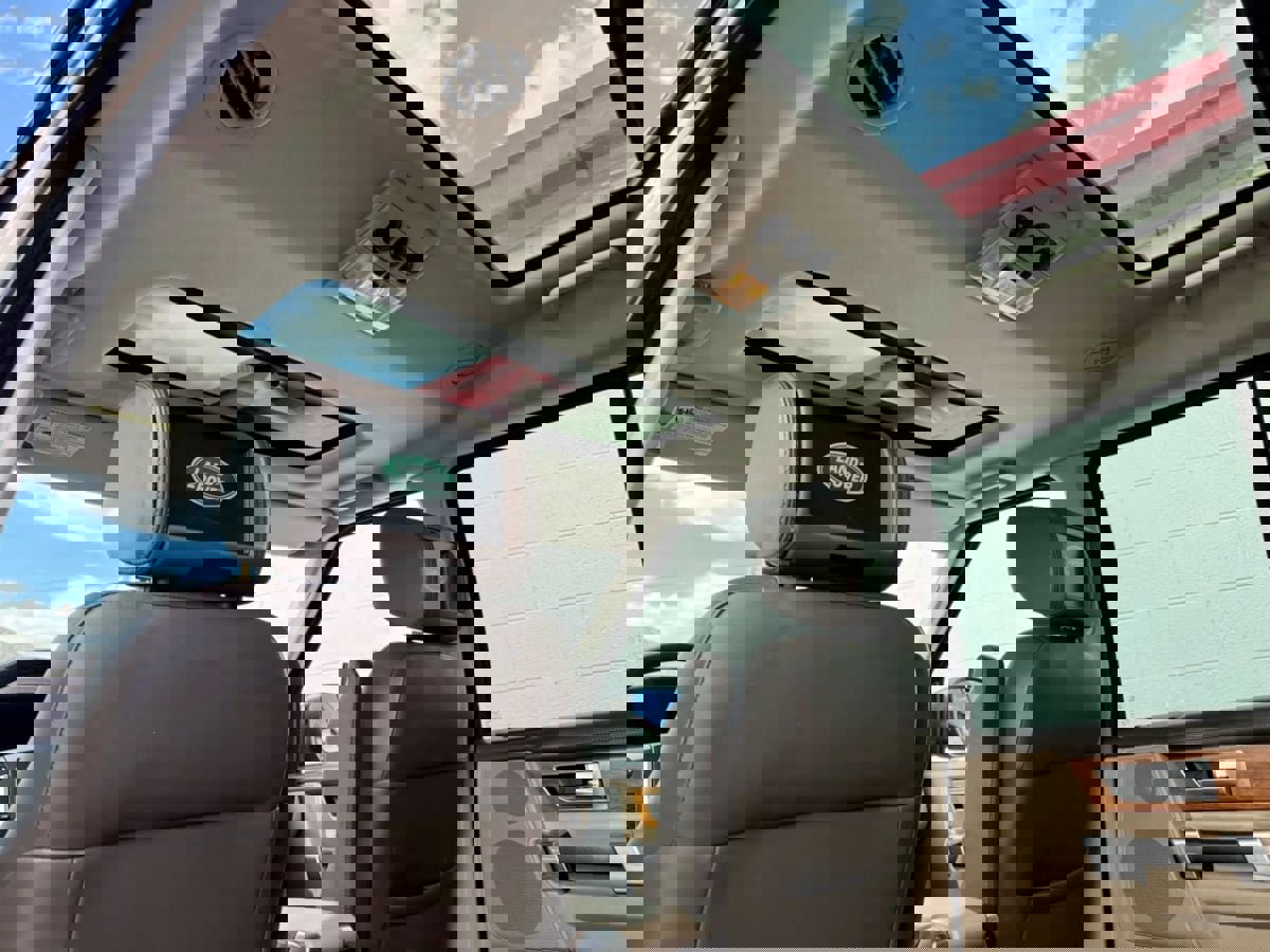 Used 2016 Land Rover LR4 HSE LUX image 34