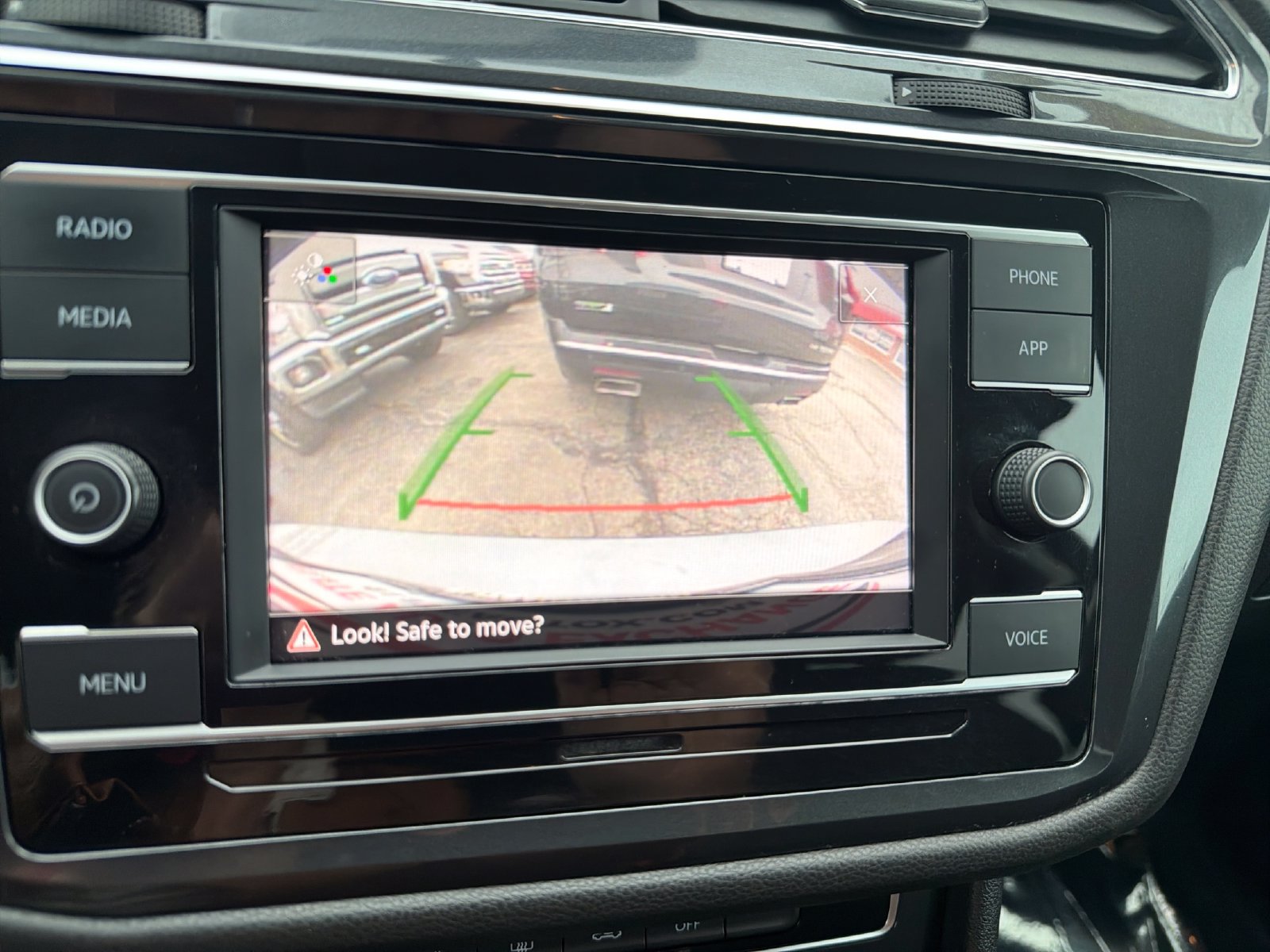 Used 2020 Volkswagen Tiguan S AWD/4WD image 21