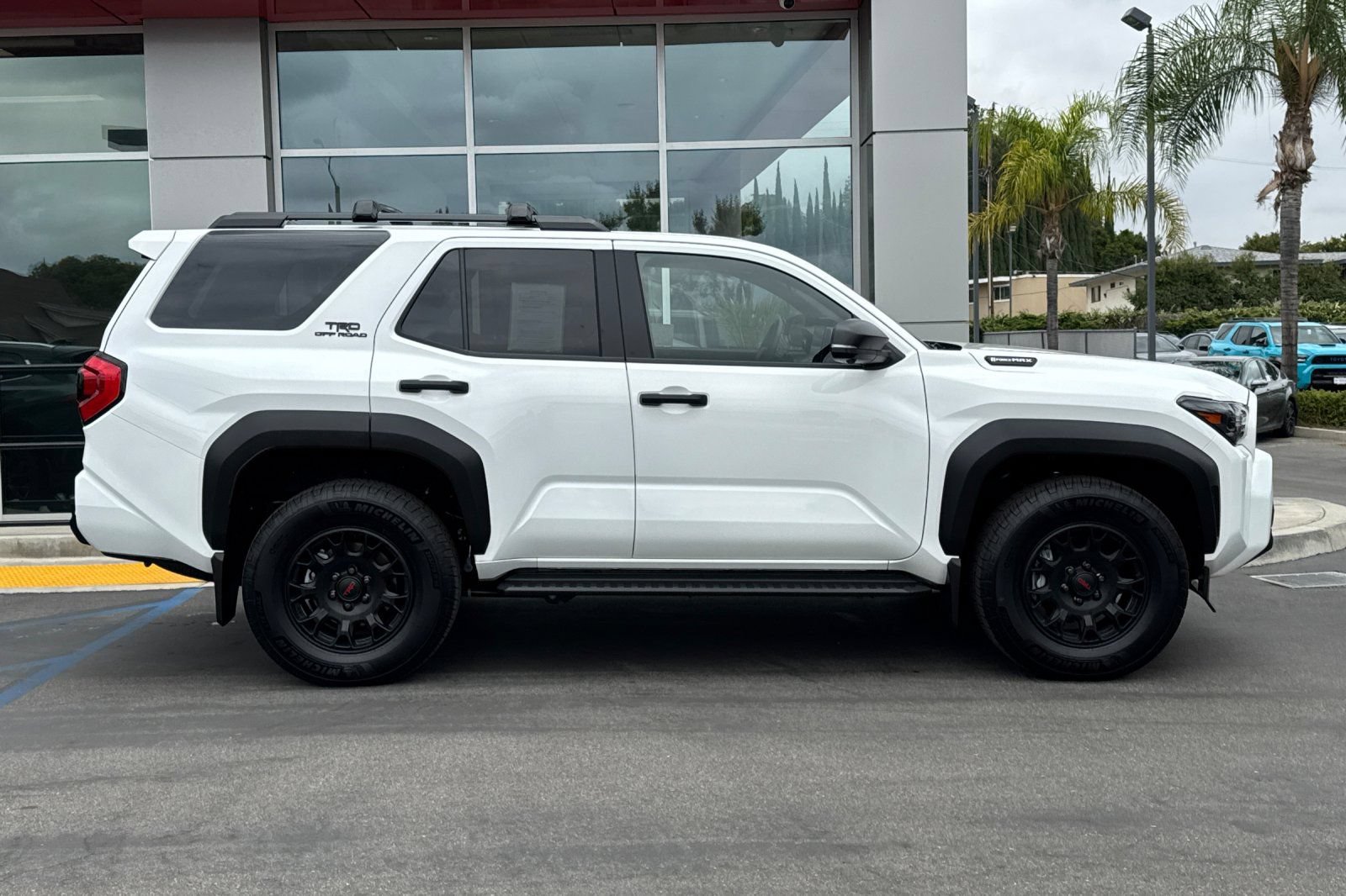 Certified 2025 Toyota 4Runner TRD Off-Road Premium AWD/4WD image 4