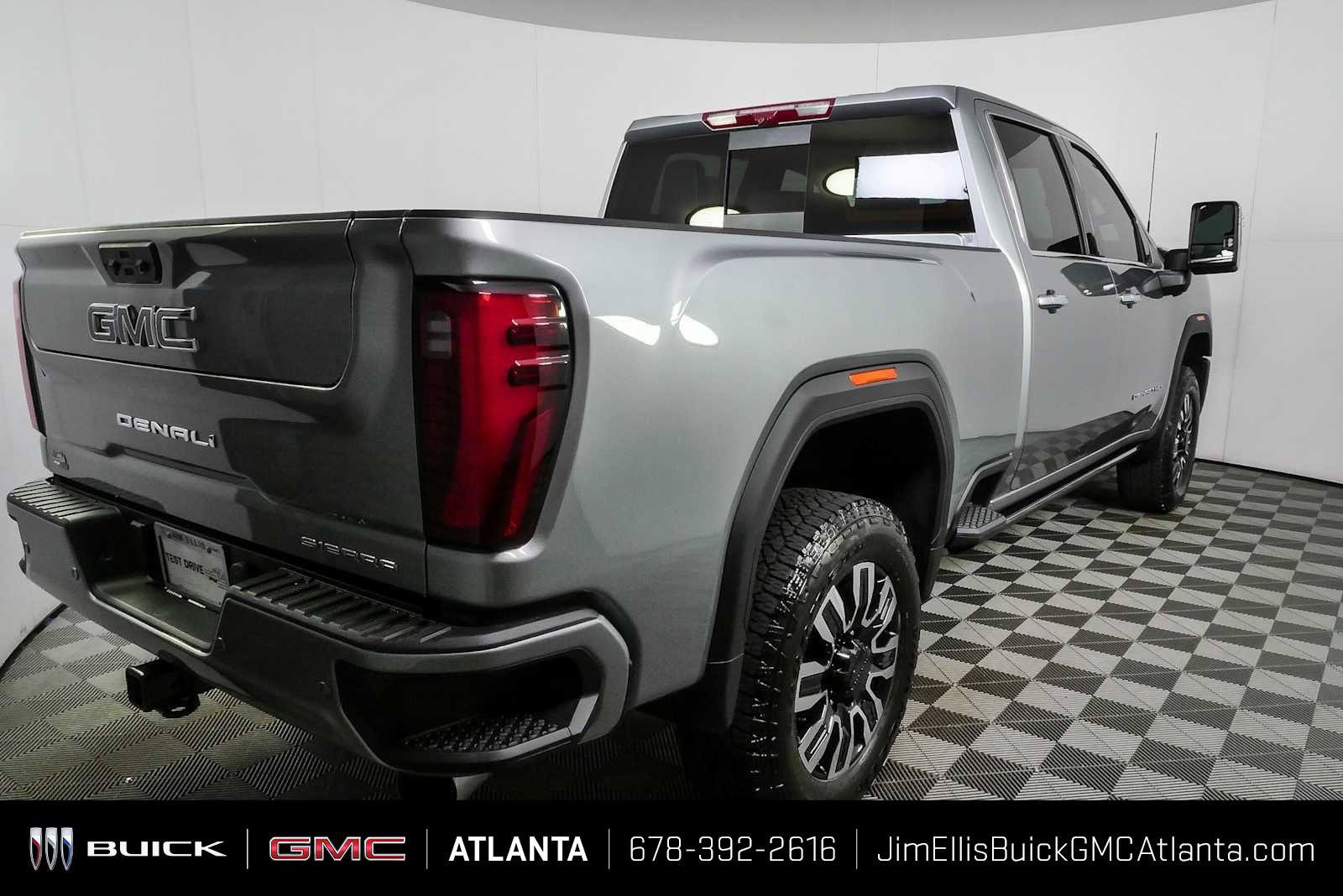 New 2026 GMC Sierra 2500 Denali Ultimate AWD/4WD image 3