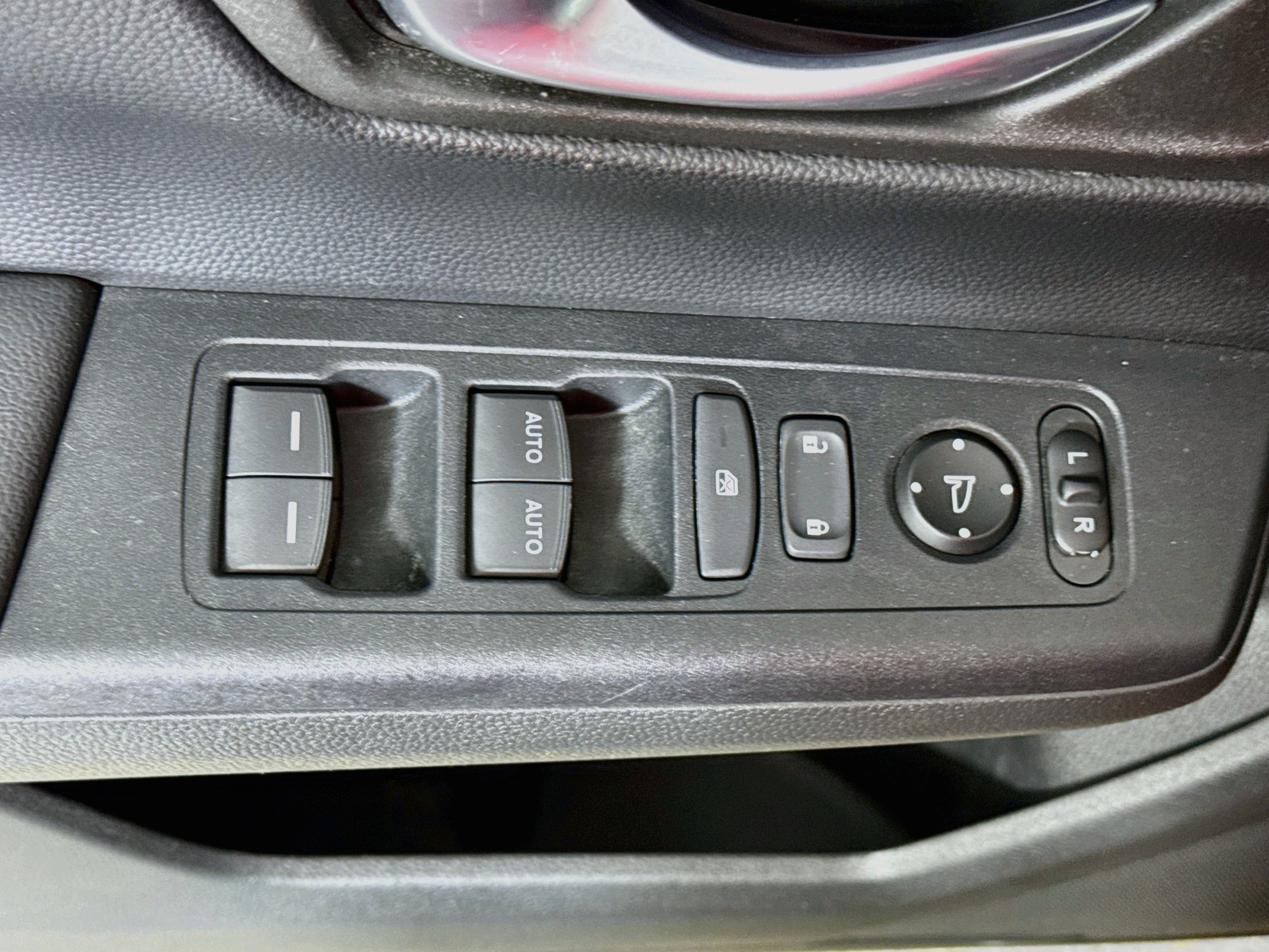 Used 2023 Honda CR-V Sport image 16