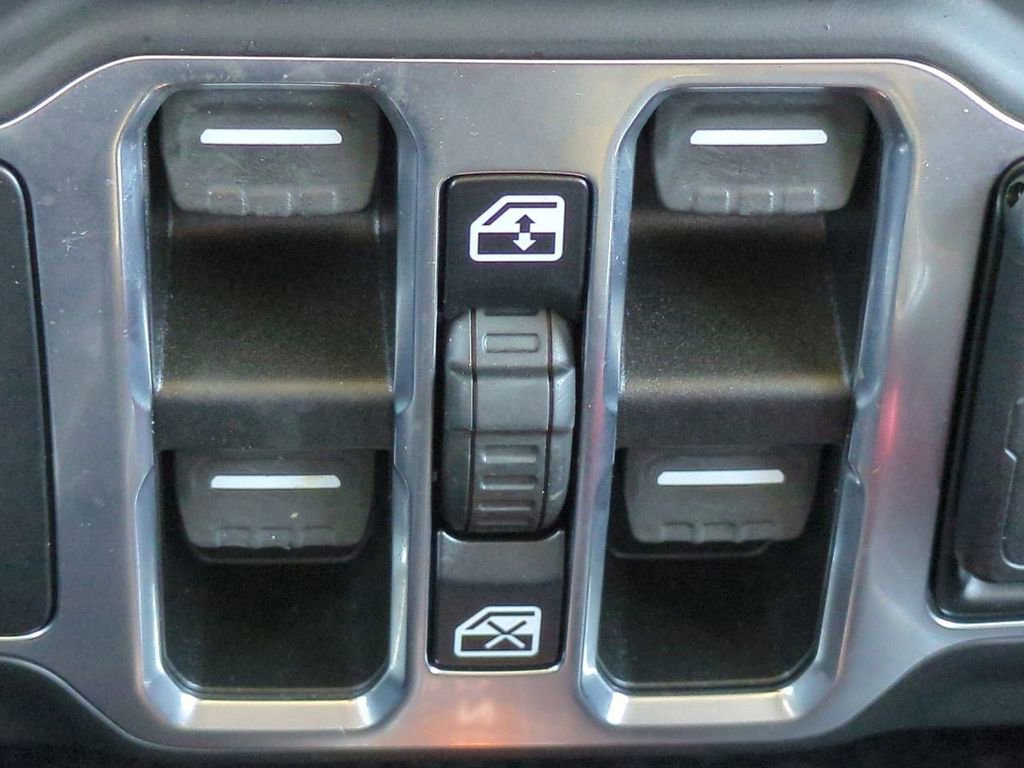 Used 2021 Jeep Gladiator Overland image 23