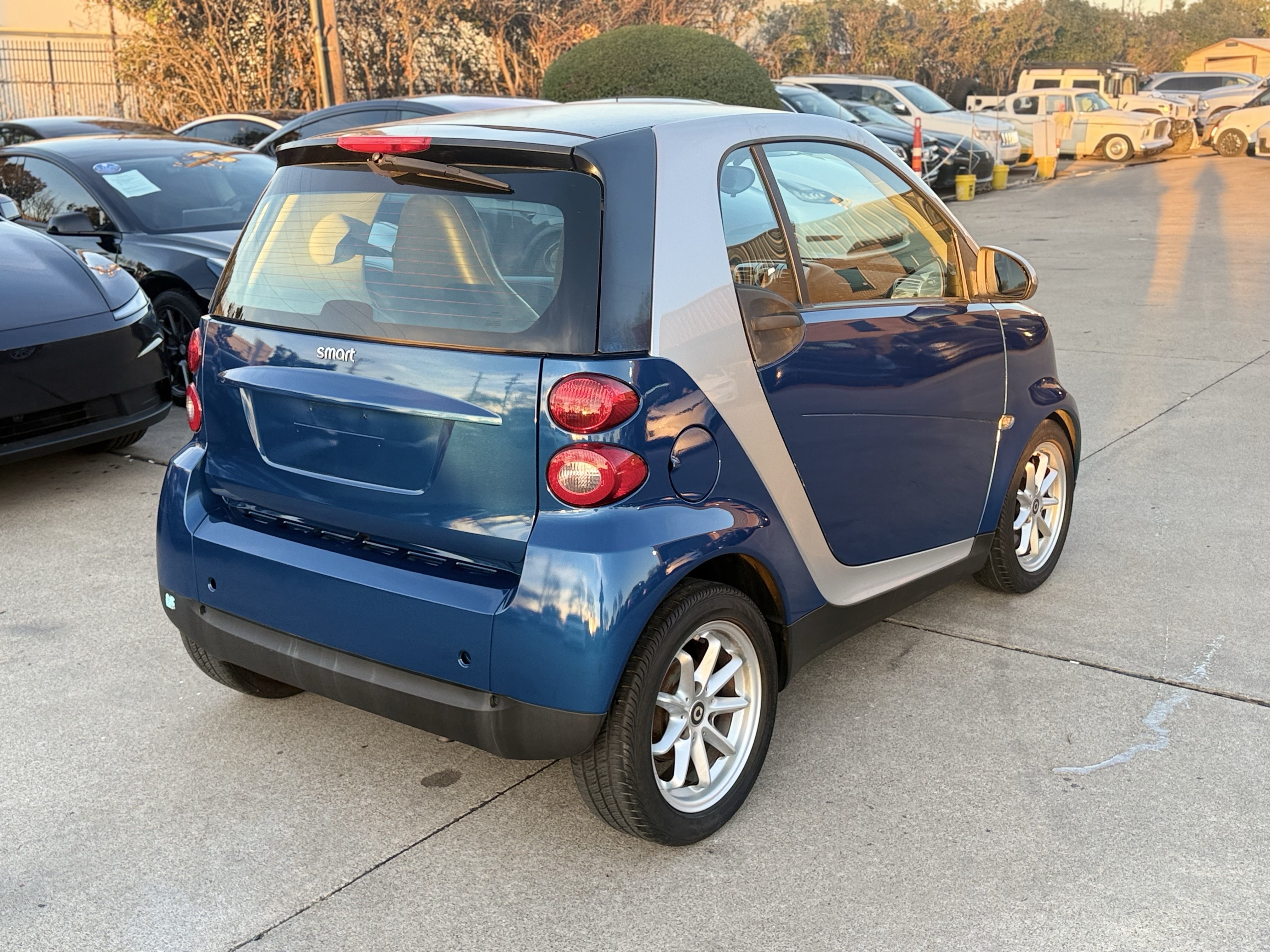 Used 2008 smart fortwo passion RWD image 6