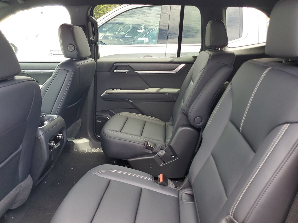 New 2027 GMC Acadia Elevation w/ Elevation Premium Package FWD image 11