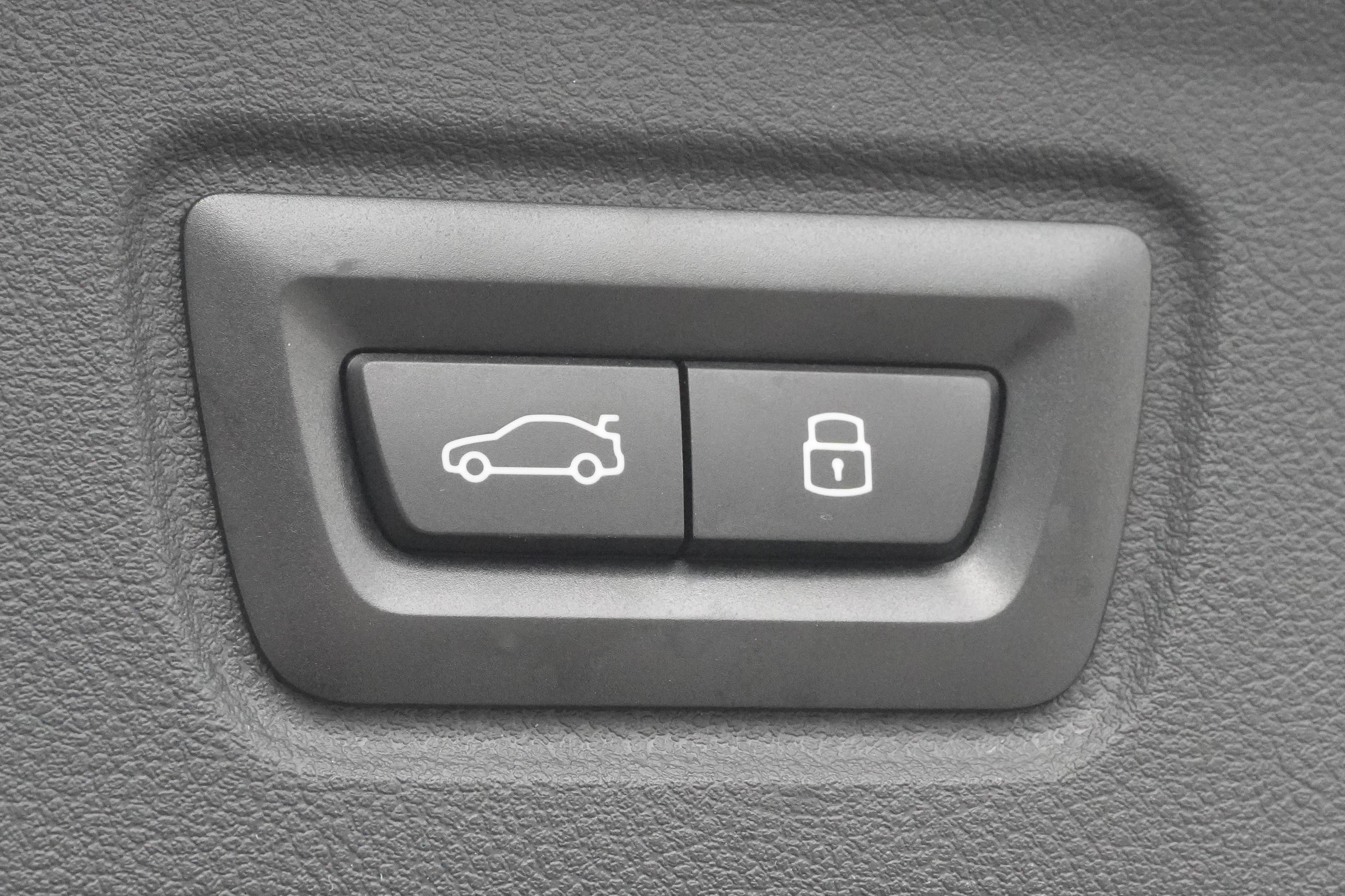 Certified 2023 BMW i4 eDrive40 image 39