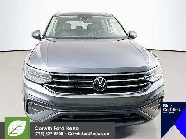 Used 2022 Volkswagen Tiguan SE image 2