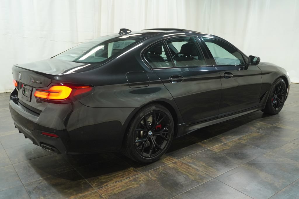 Used 2023 BMW M550i xDrive w/ Executive Package AWD/4WD image 3