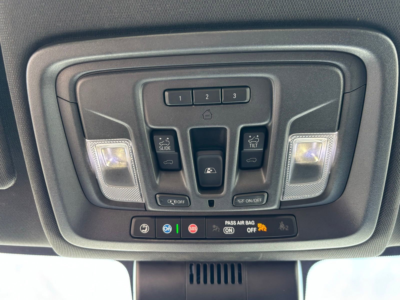 Used 2023 GMC Sierra 1500 AT4 w/ Technology Package image 18