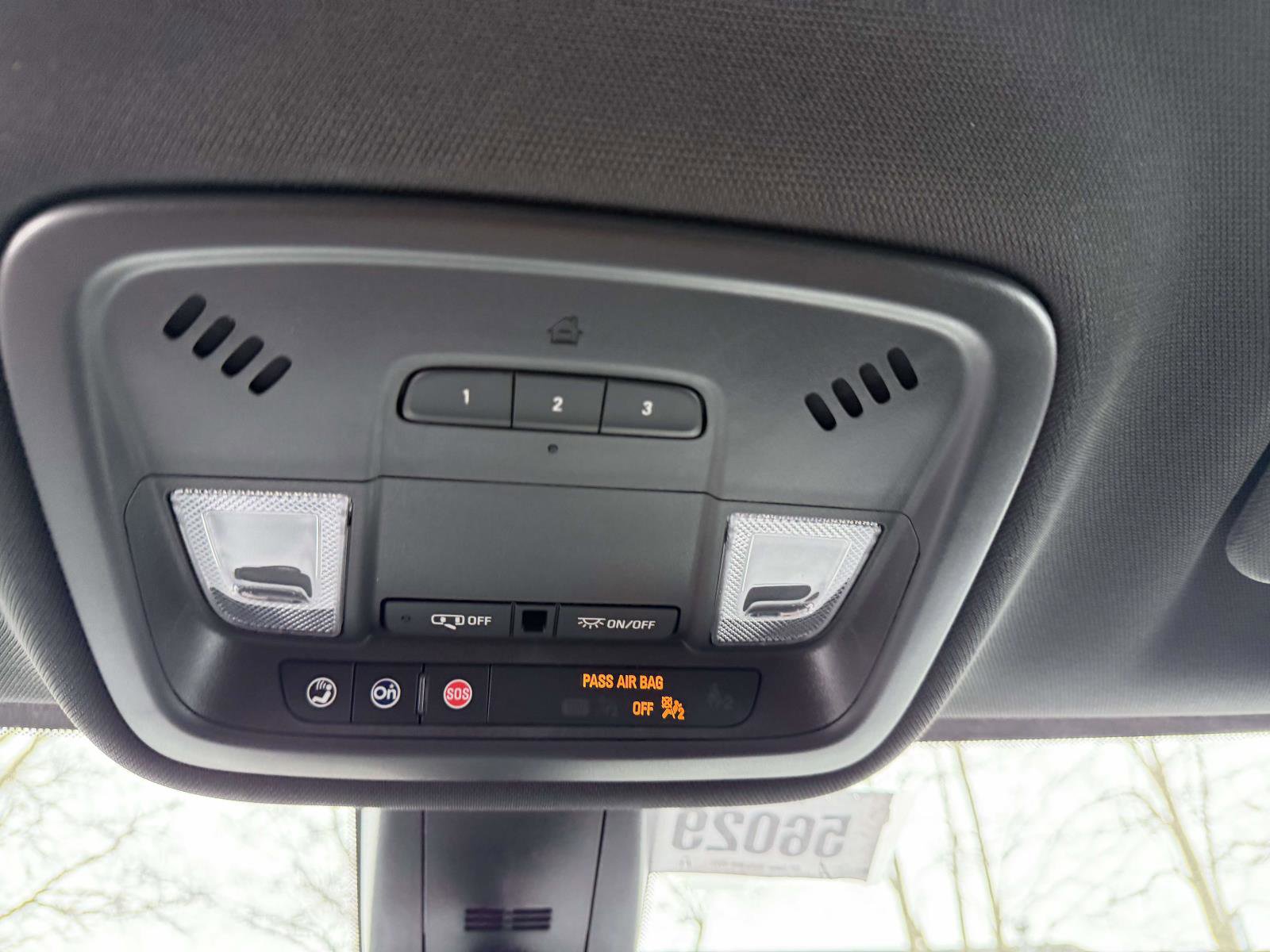 Certified 2023 Chevrolet Traverse LT AWD/4WD image 32