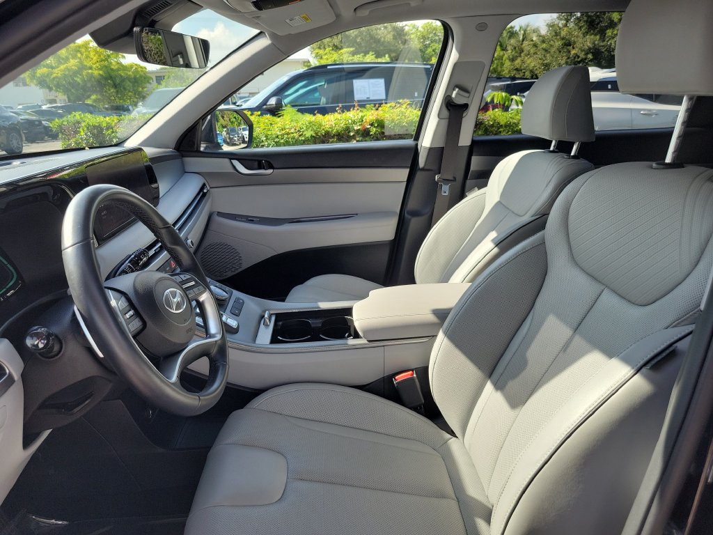 Used 2024 Hyundai Palisade SEL FWD image 25
