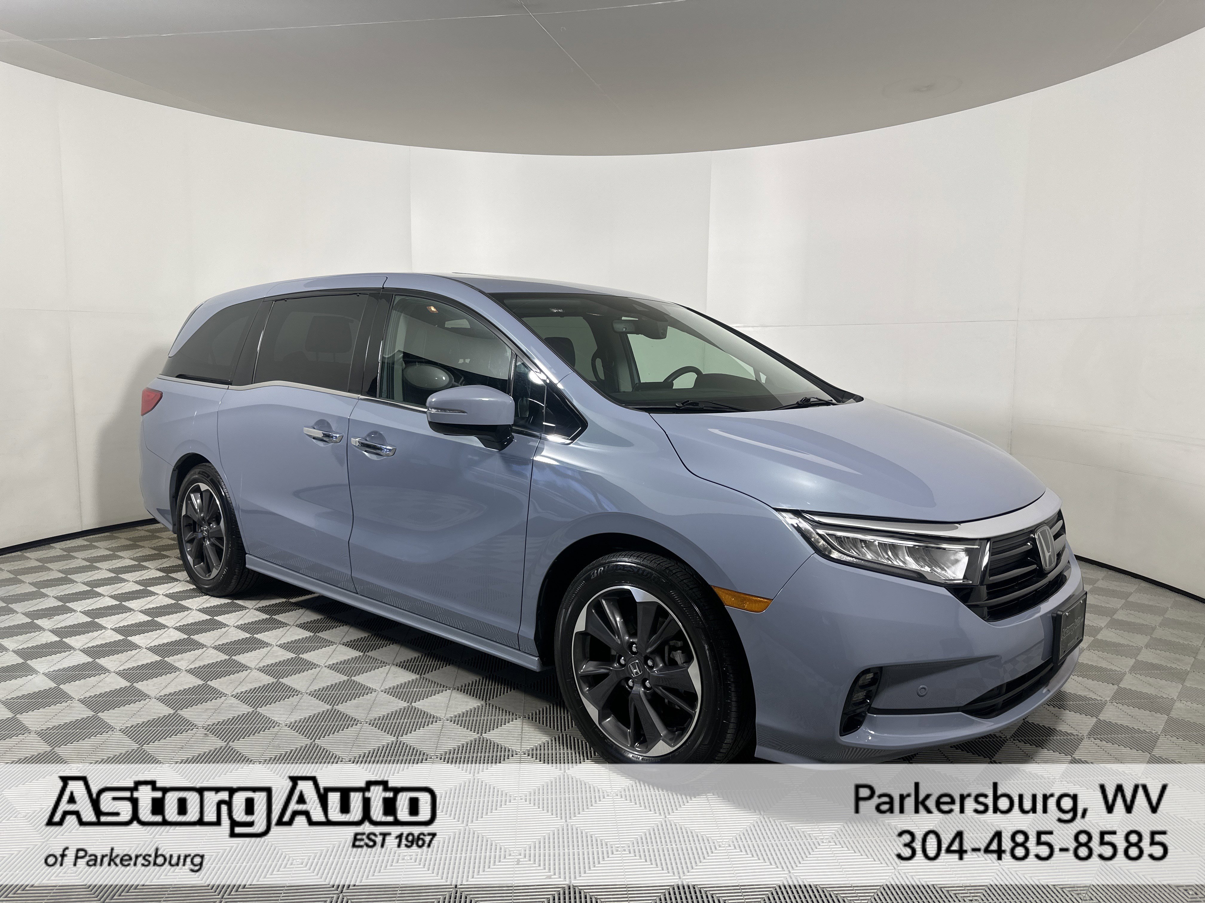 Used 2024 Honda Odyssey Elite image 1
