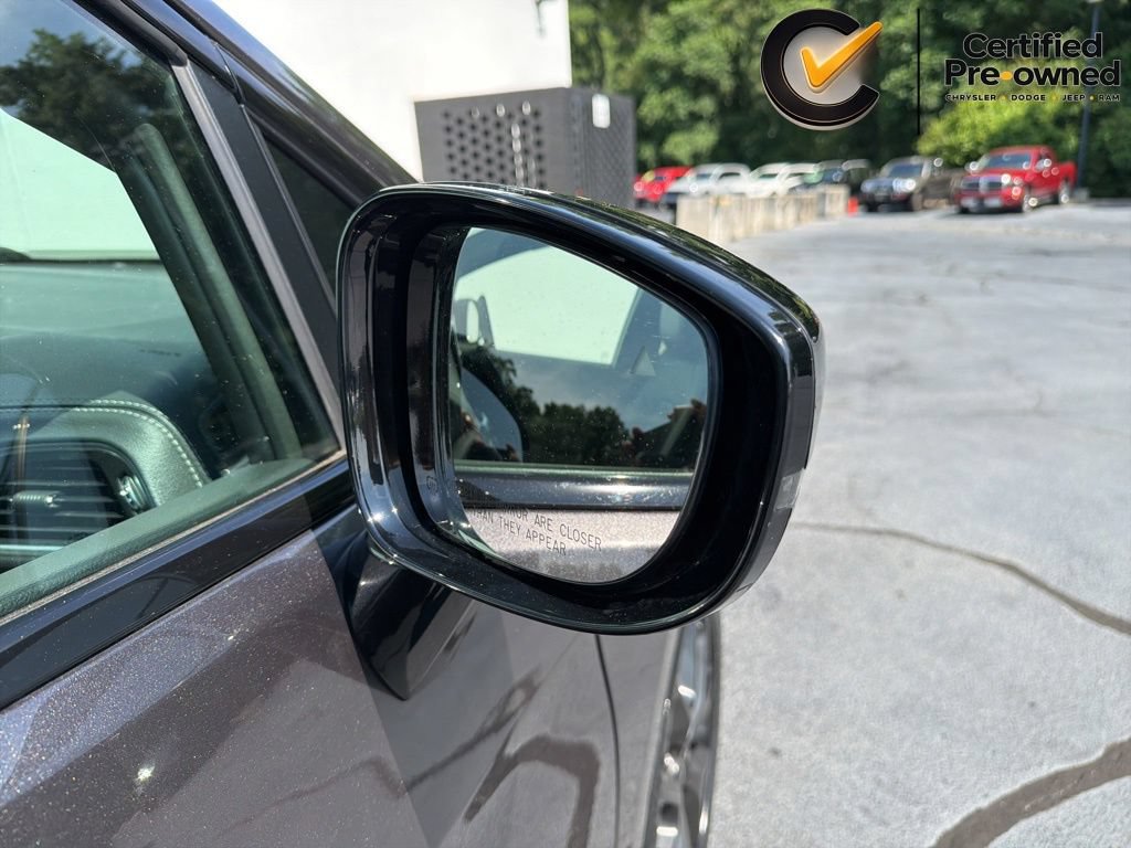 Certified 2023 Chrysler Pacifica Limited w/ Uconnect Theater Family Group AWD/4WD image 39