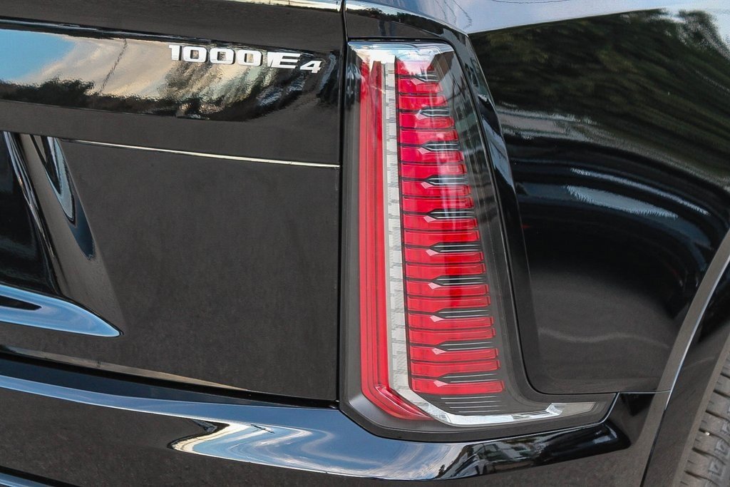 Used 2025 Cadillac Escalade IQ Sport 2 image 7