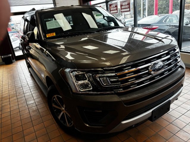 Used 2019 Ford Expedition Max XLT image 1