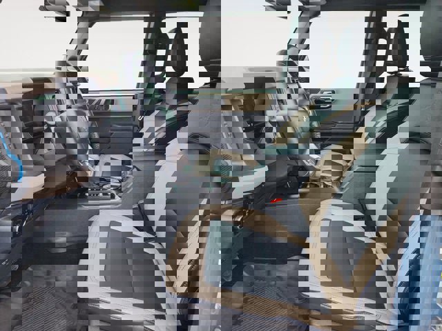 Used 2024 Ford Bronco Wildtrak image 9