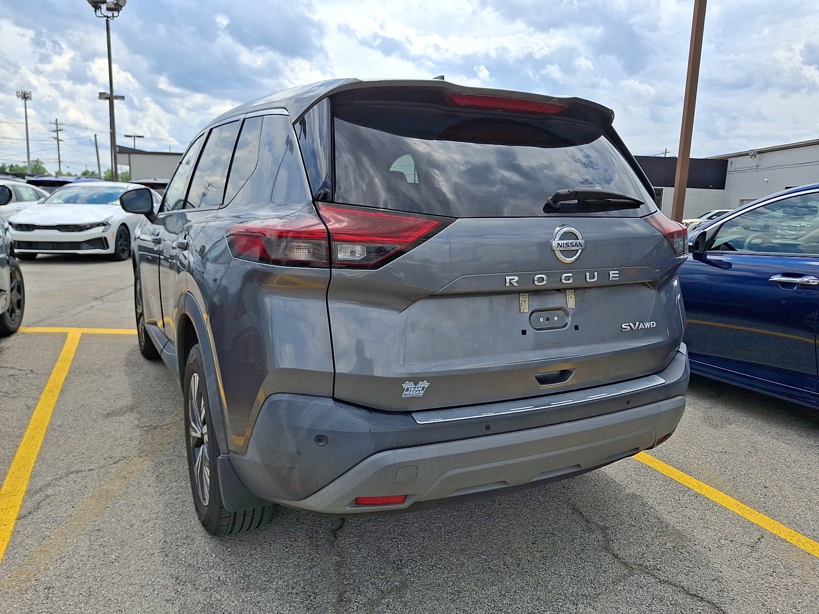 Used 2021 Nissan Rogue SV AWD/4WD image 7