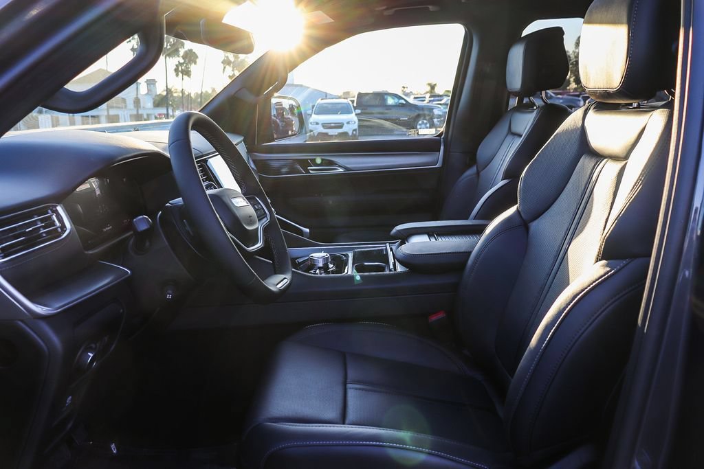New 2026 Jeep Grand Wagoneer Limited AWD/4WD image 20