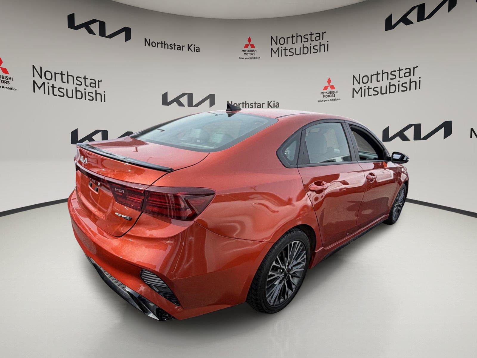 Used 2023 Kia Forte GT-Line FWD image 3