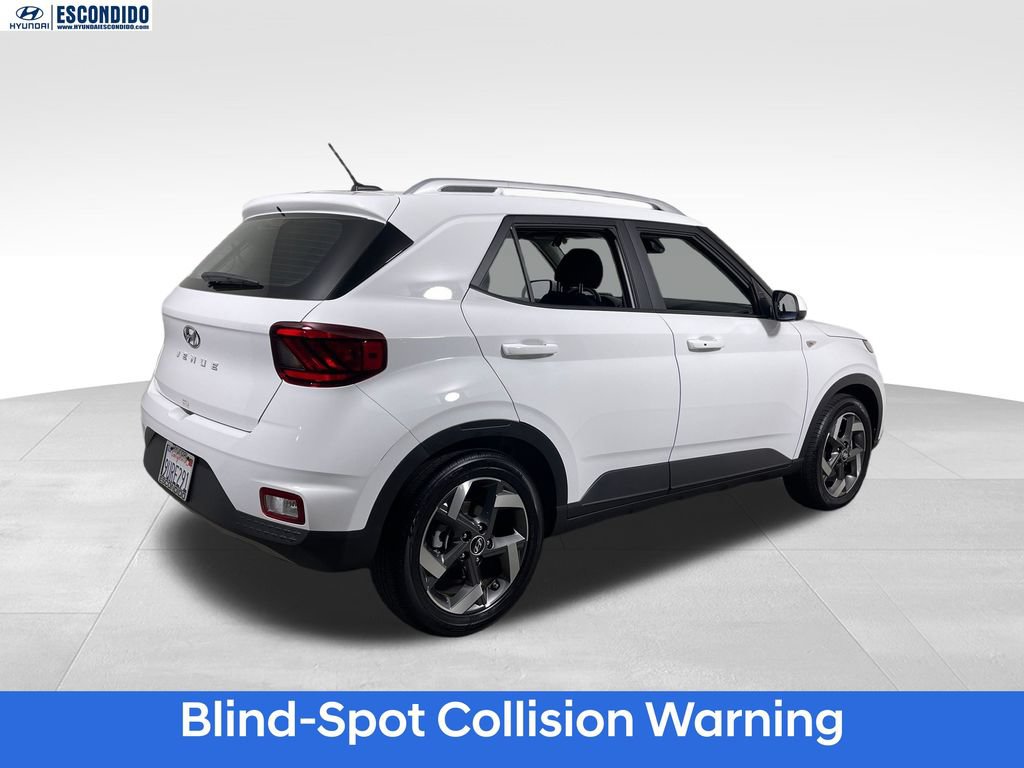 Certified 2025 Hyundai Venue SEL FWD image 5
