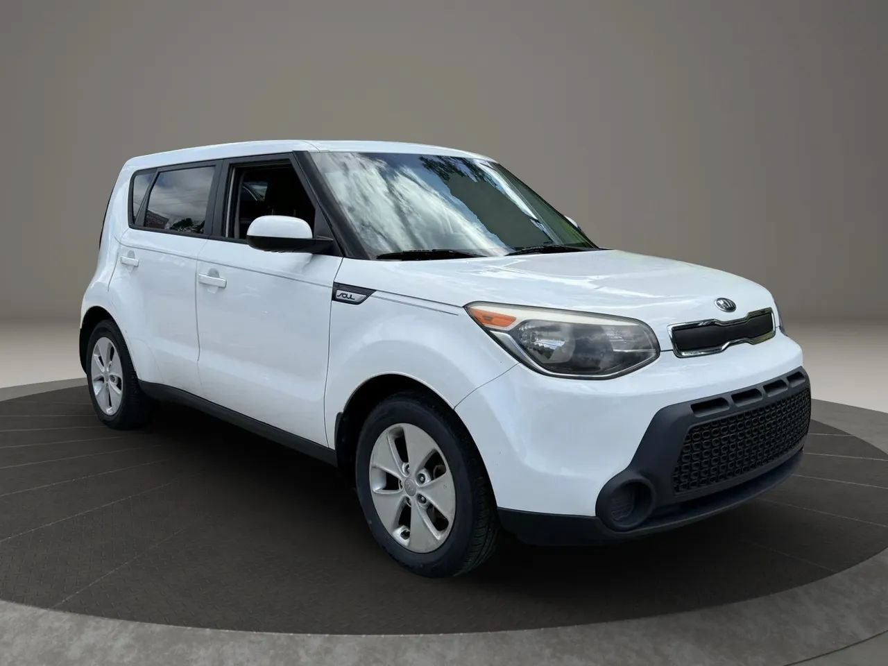Used 2015 Kia Soul FWD image 1