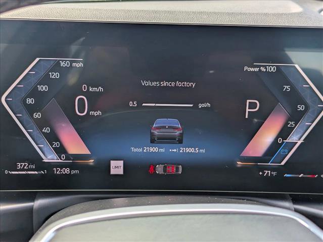 Used 2025 BMW 330i Sedan image 11