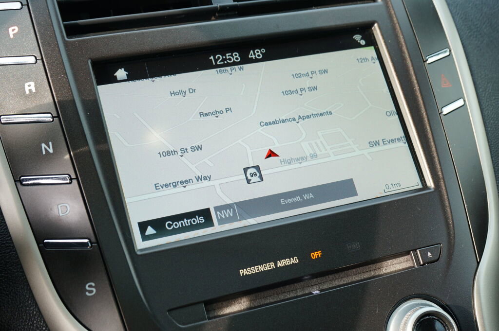 Used 2016 Lincoln MKC Reserve w/ Lincoln MKC Climate Package image 16