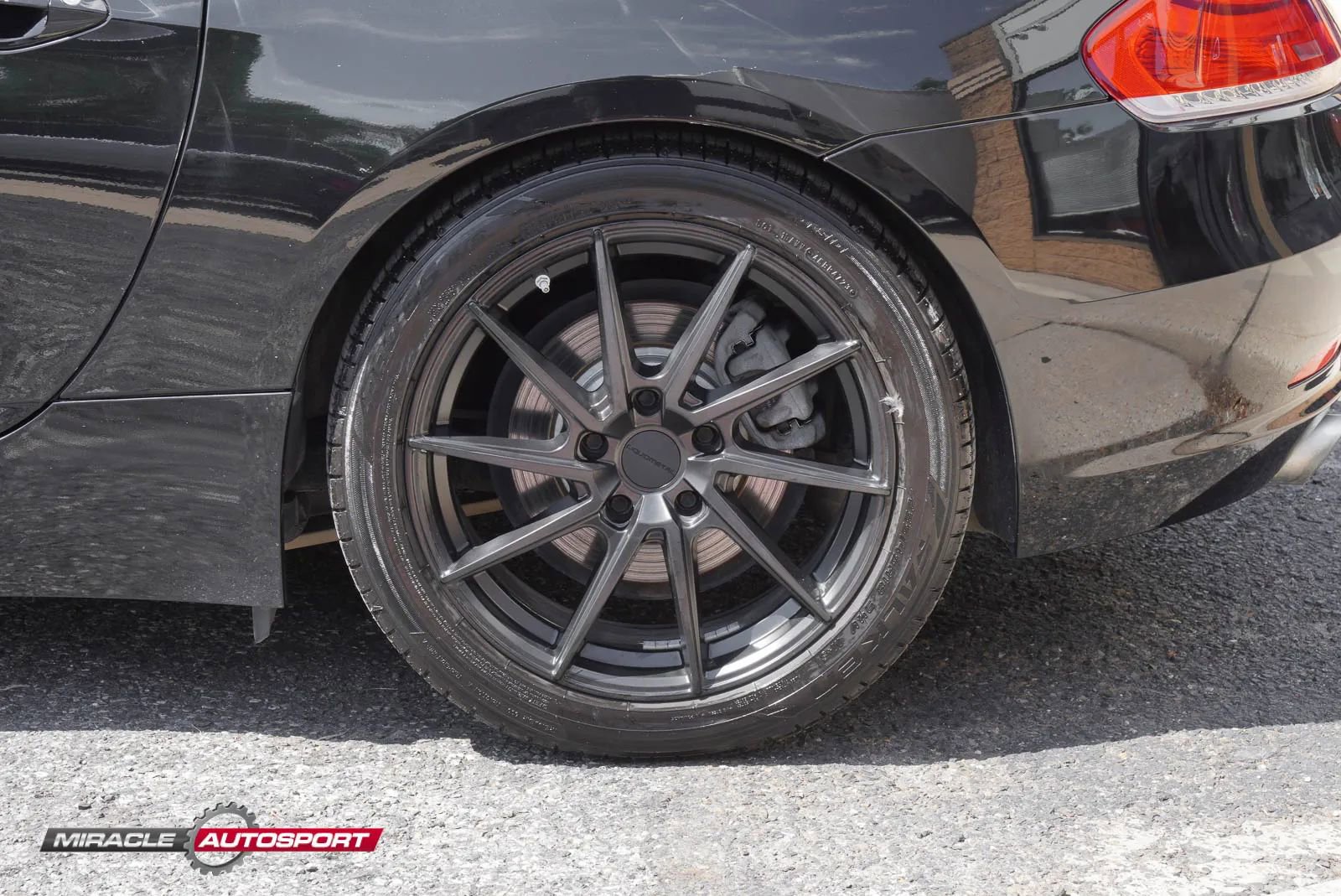 Used 2011 BMW Z4 sDrive35i image 12
