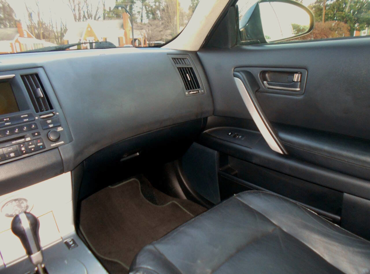 Used 2004 INFINITI FX45 AWD w/ Technology Pkg image 13