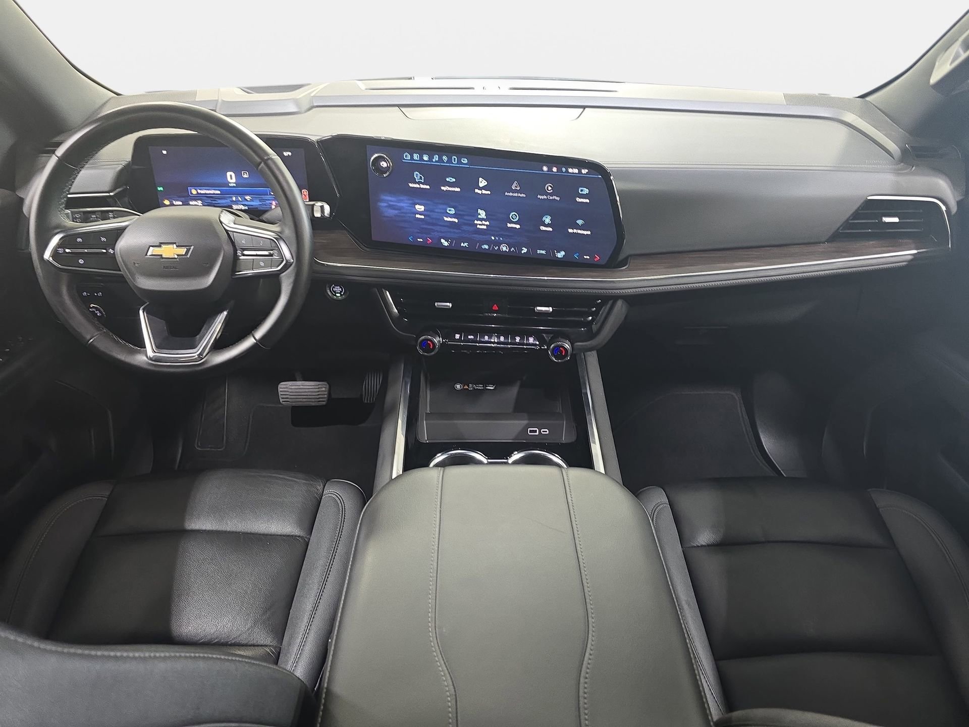 Used 2025 Chevrolet Tahoe LT AWD/4WD image 9